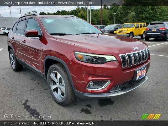 2021 Jeep Cherokee Limited 4x4 in Velvet Red Pearl
