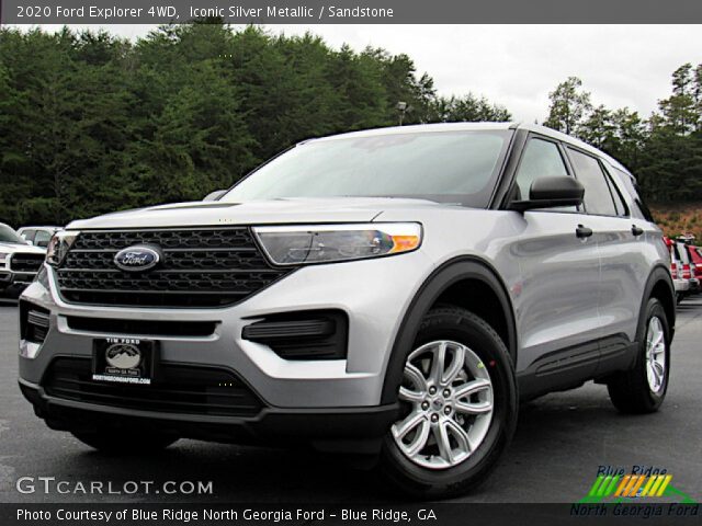 2020 Ford Explorer 4WD in Iconic Silver Metallic
