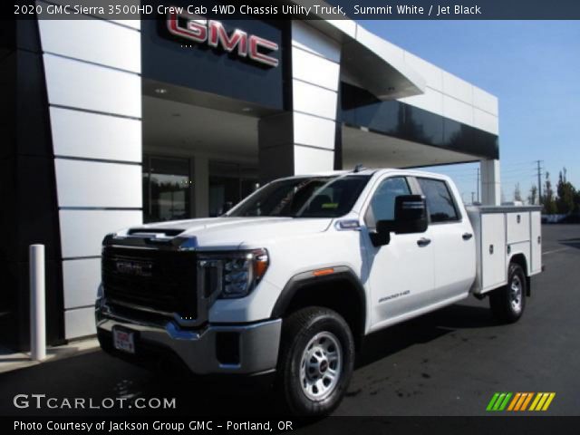 2020 GMC Sierra 3500HD Crew Cab 4WD Chassis Utility Truck in Summit White