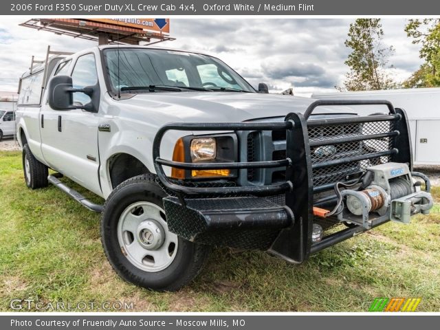 2006 Ford F350 Super Duty XL Crew Cab 4x4 in Oxford White