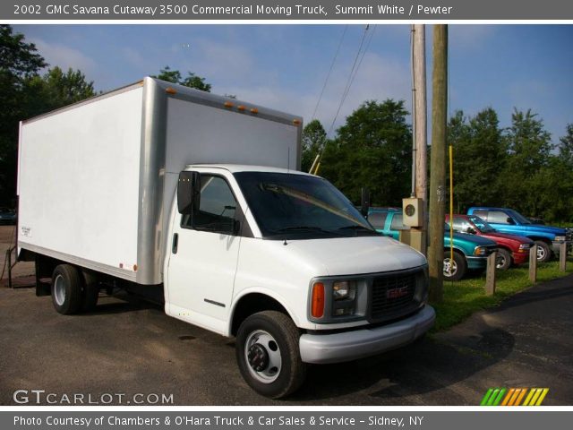 2002 GMC Savana Cutaway 3500 Commercial Moving Truck in Summit White