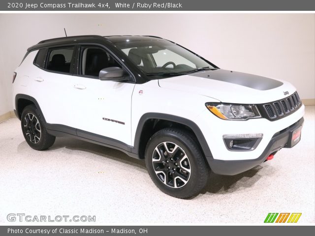 2020 Jeep Compass Trailhawk 4x4 in White