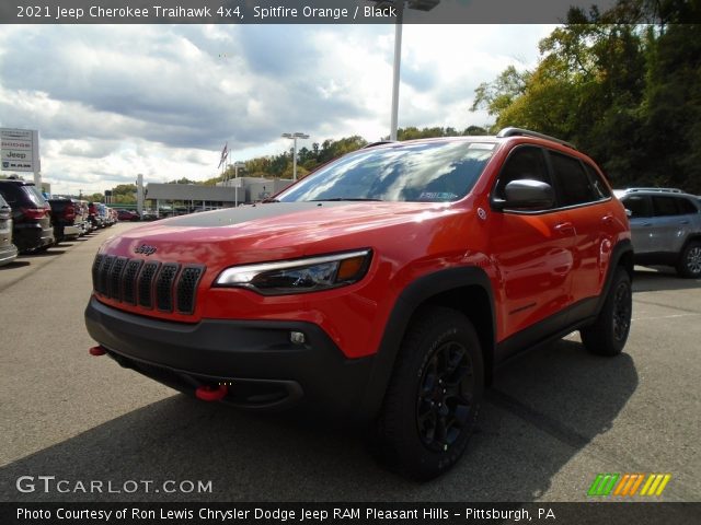 2021 Jeep Cherokee Traihawk 4x4 in Spitfire Orange