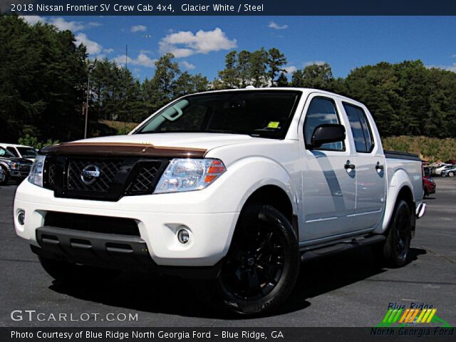 2018 Nissan Frontier SV Crew Cab 4x4 in Glacier White