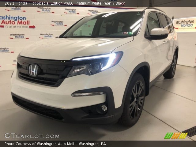 2021 Honda Pilot Special Edition AWD in Platinum White Pearl