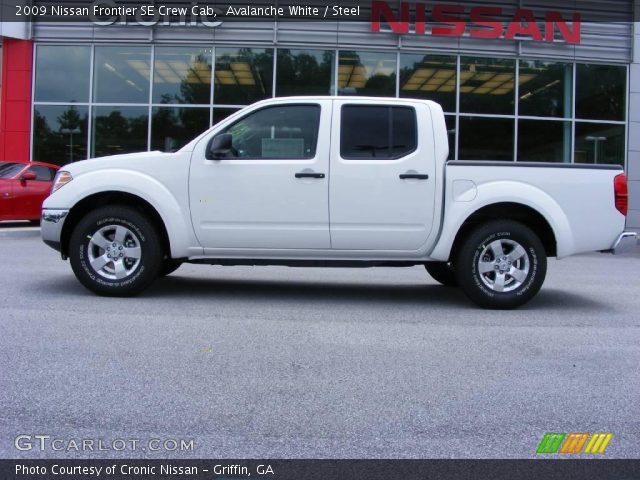 2009 Nissan Frontier SE Crew Cab in Avalanche White