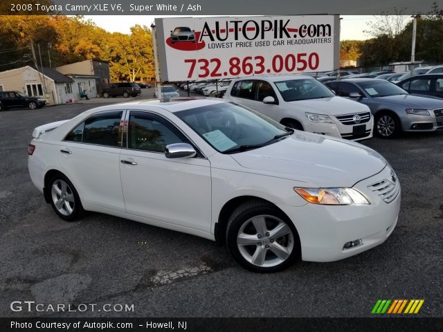 2008 Toyota Camry XLE V6 in Super White