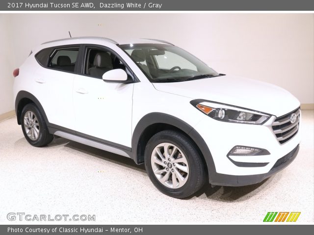 2017 Hyundai Tucson SE AWD in Dazzling White