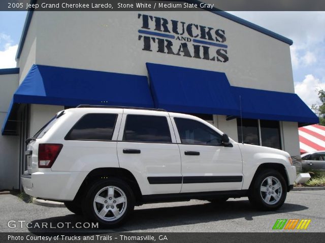 2005 Jeep Grand Cherokee Laredo in Stone White