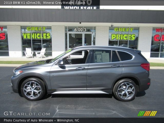 2019 BMW X1 sDrive28i in Mineral Grey Metallic