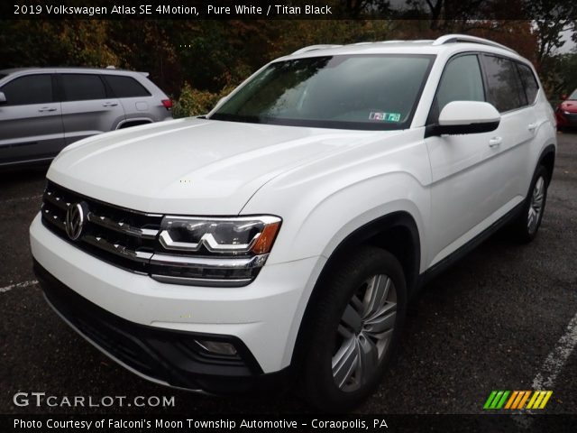 2019 Volkswagen Atlas SE 4Motion in Pure White