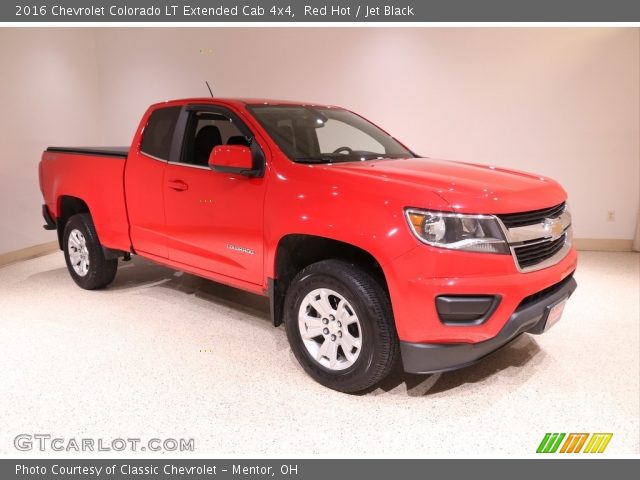 2016 Chevrolet Colorado LT Extended Cab 4x4 in Red Hot