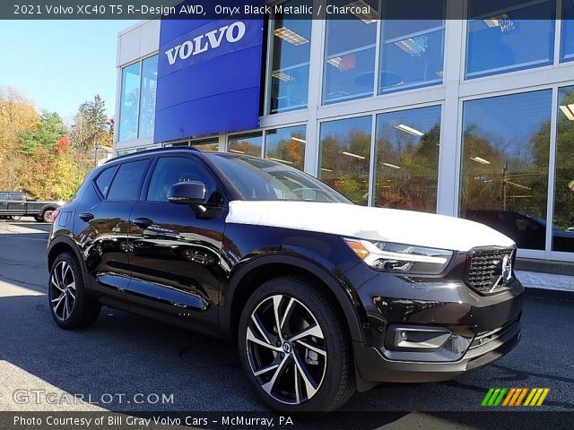 2021 Volvo XC40 T5 R-Design AWD in Onyx Black Metallic