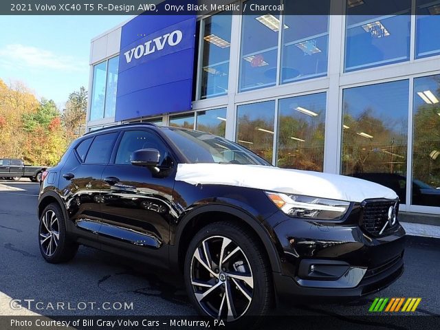 2021 Volvo XC40 T5 R-Design AWD in Onyx Black Metallic