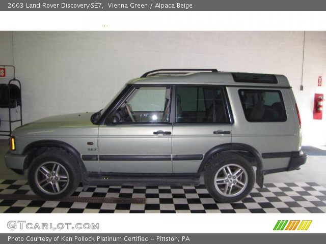 2003 Land Rover Discovery SE7 in Vienna Green