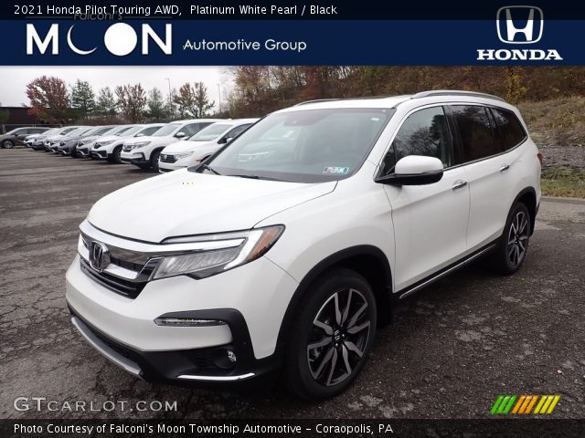 2021 Honda Pilot Touring AWD in Platinum White Pearl