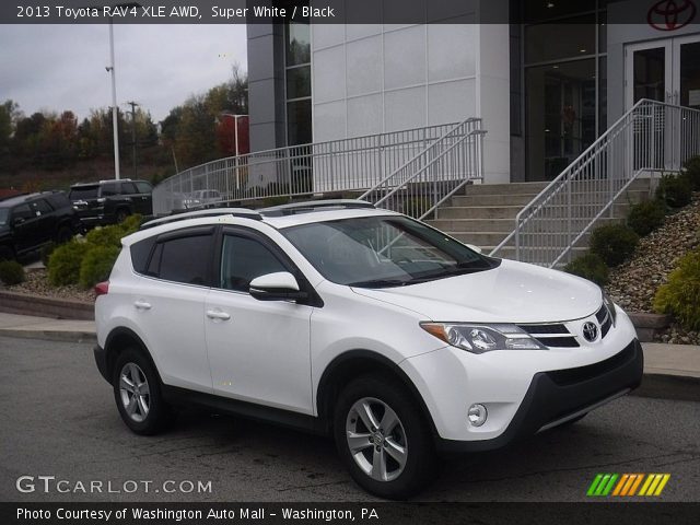 2013 Toyota RAV4 XLE AWD in Super White