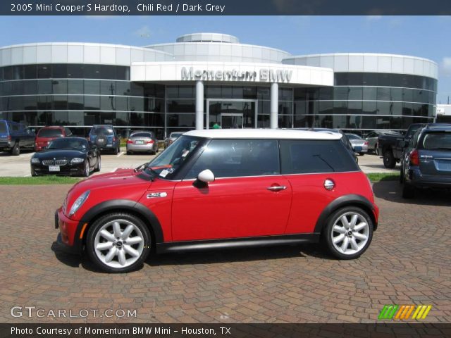 2005 Mini Cooper S Hardtop in Chili Red
