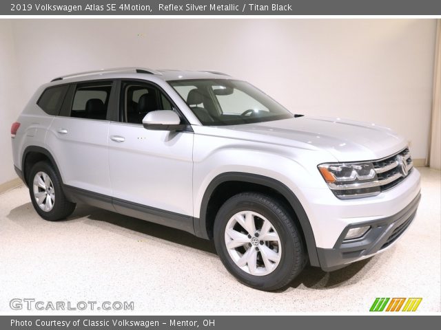 2019 Volkswagen Atlas SE 4Motion in Reflex Silver Metallic
