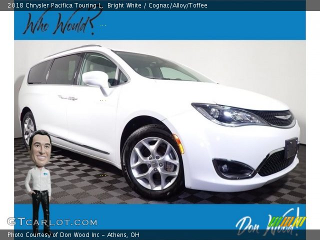 2018 Chrysler Pacifica Touring L in Bright White