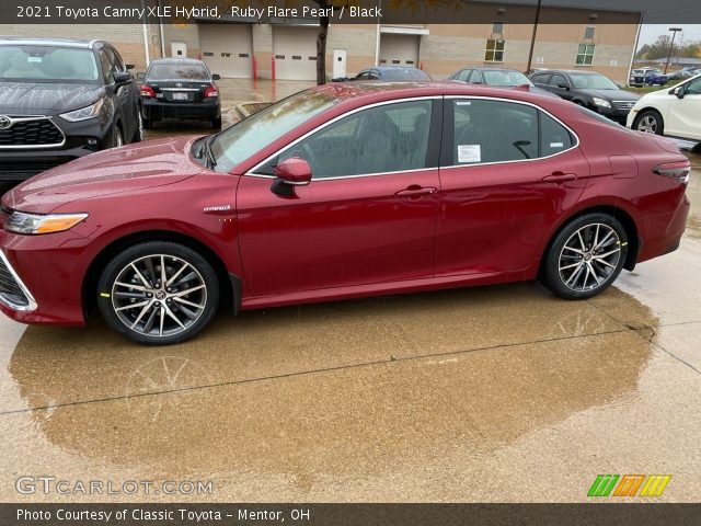 2021 Toyota Camry XLE Hybrid in Ruby Flare Pearl