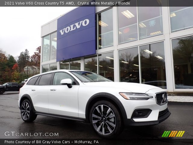 2021 Volvo V60 Cross Country T5 AWD in Crystal White Metallic