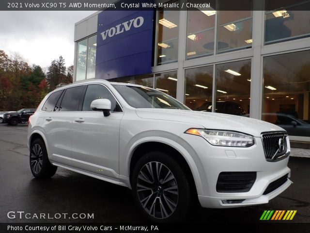 2021 Volvo XC90 T5 AWD Momentum in Crystal White Metallic