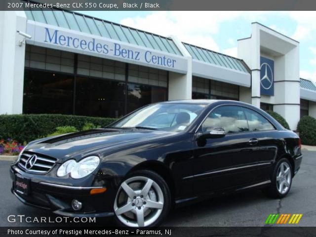 2007 Mercedes-Benz CLK 550 Coupe in Black