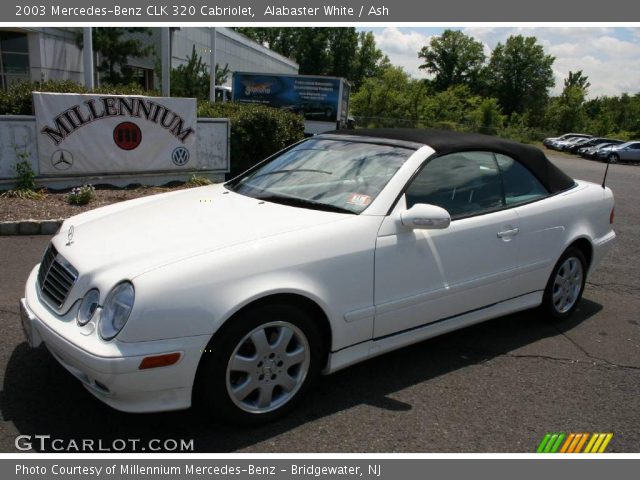 2003 Mercedes-Benz CLK 320 Cabriolet in Alabaster White