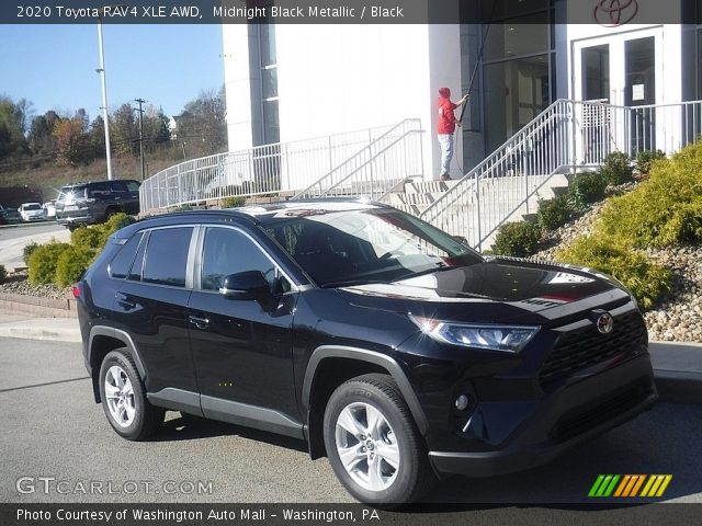 2020 Toyota RAV4 XLE AWD in Midnight Black Metallic