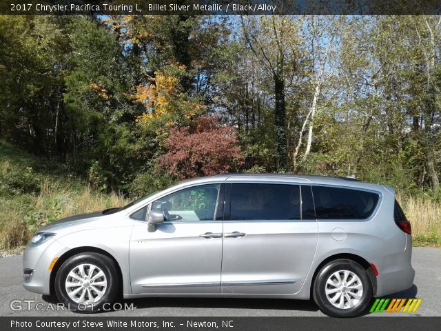 2017 Chrysler Pacifica Touring L in Billet Silver Metallic