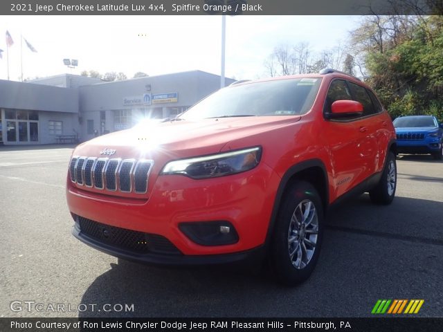 2021 Jeep Cherokee Latitude Lux 4x4 in Spitfire Orange