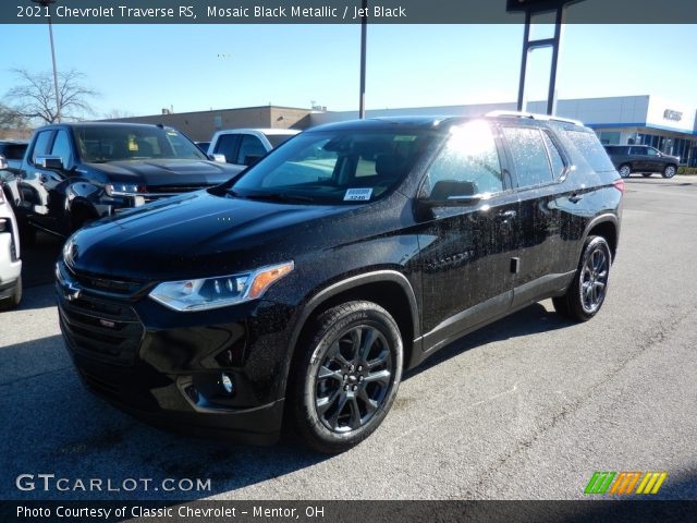 2021 Chevrolet Traverse RS in Mosaic Black Metallic