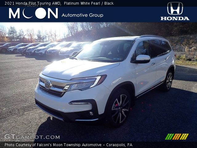 2021 Honda Pilot Touring AWD in Platinum White Pearl