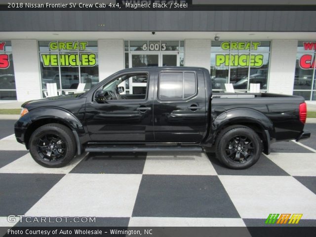 2018 Nissan Frontier SV Crew Cab 4x4 in Magnetic Black