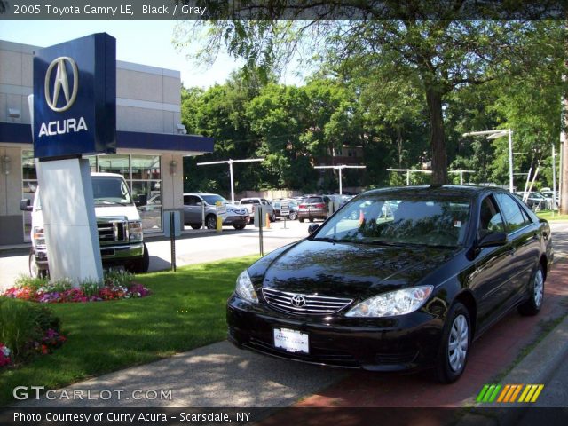 2005 Toyota Camry LE in Black