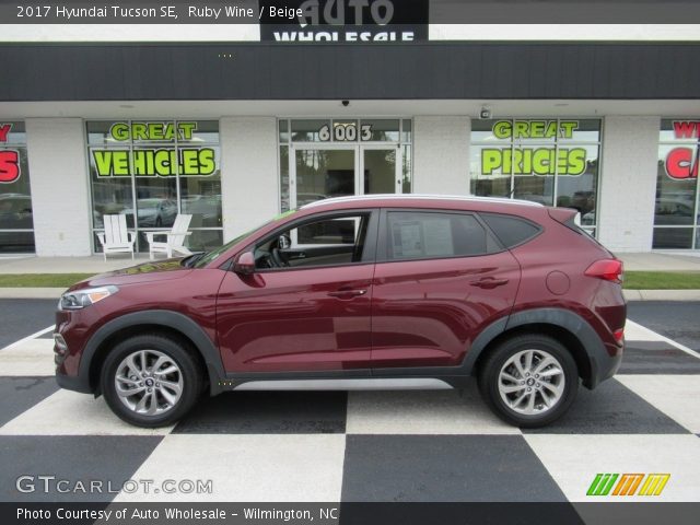 2017 Hyundai Tucson SE in Ruby Wine