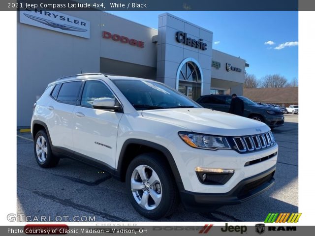 2021 Jeep Compass Latitude 4x4 in White
