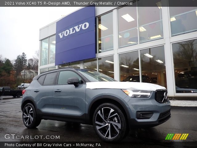 2021 Volvo XC40 T5 R-Design AWD in Thunder Grey Metallic