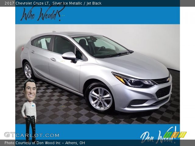 2017 Chevrolet Cruze LT in Silver Ice Metallic
