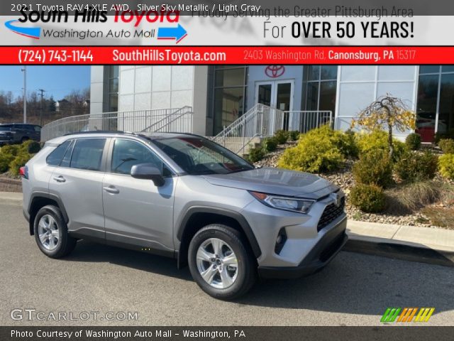 2021 Toyota RAV4 XLE AWD in Silver Sky Metallic