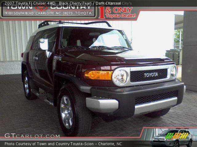 2007 Toyota FJ Cruiser 4WD in Black Cherry Pearl