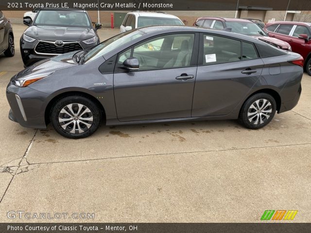 2021 Toyota Prius LE in Magnetic Gray Metallic