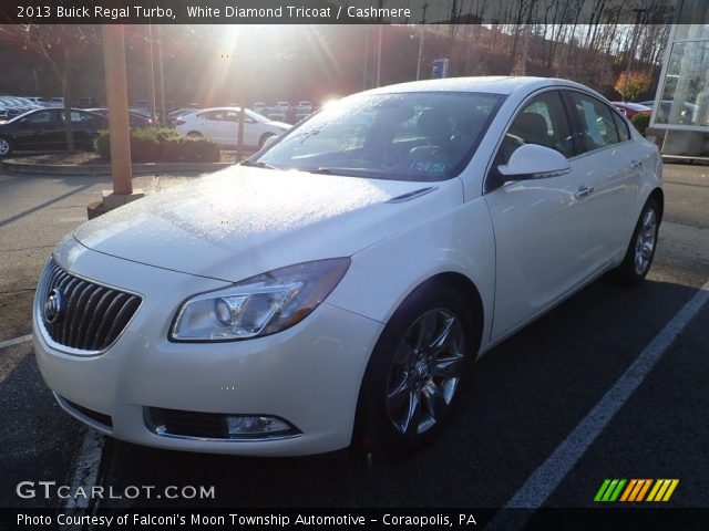 2013 Buick Regal Turbo in White Diamond Tricoat