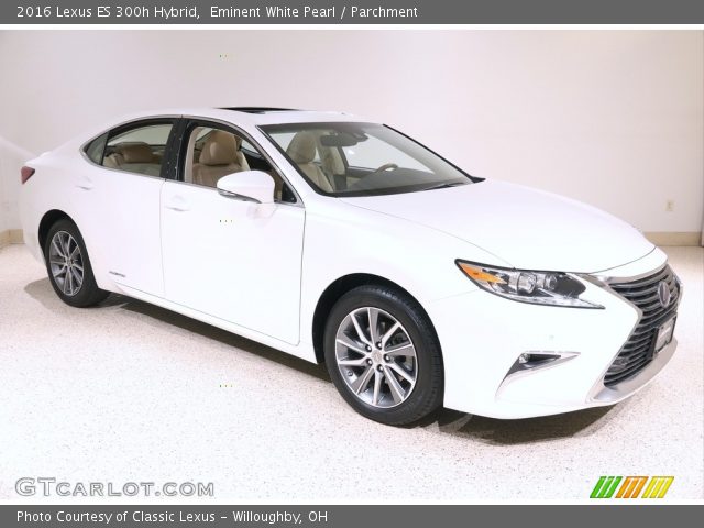 2016 Lexus ES 300h Hybrid in Eminent White Pearl