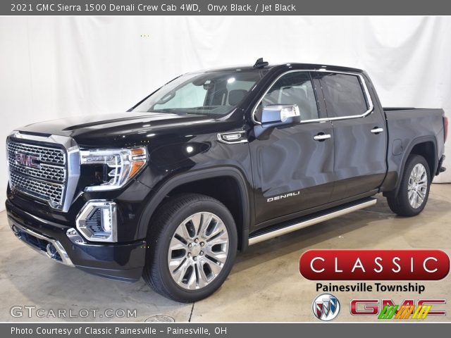 2021 GMC Sierra 1500 Denali Crew Cab 4WD in Onyx Black