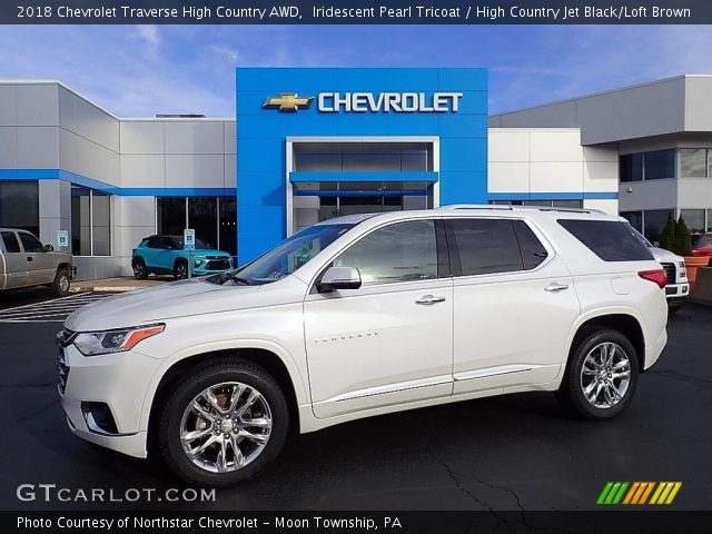 2018 Chevrolet Traverse High Country AWD in Iridescent Pearl Tricoat