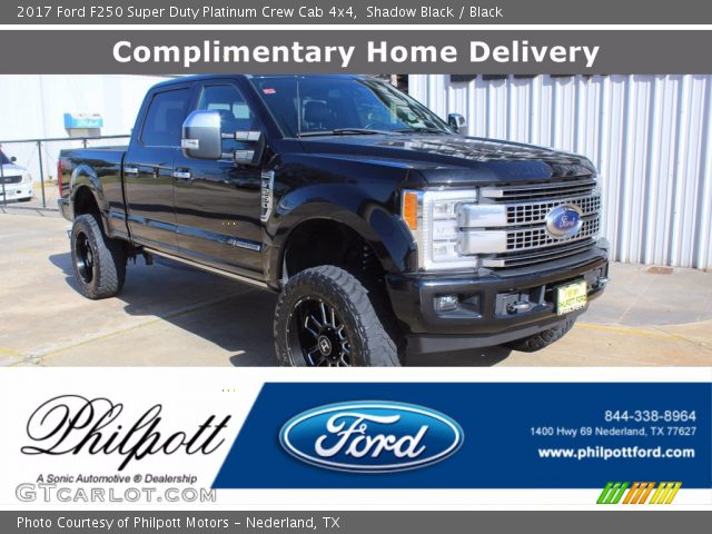 2017 Ford F250 Super Duty Platinum Crew Cab 4x4 in Shadow Black