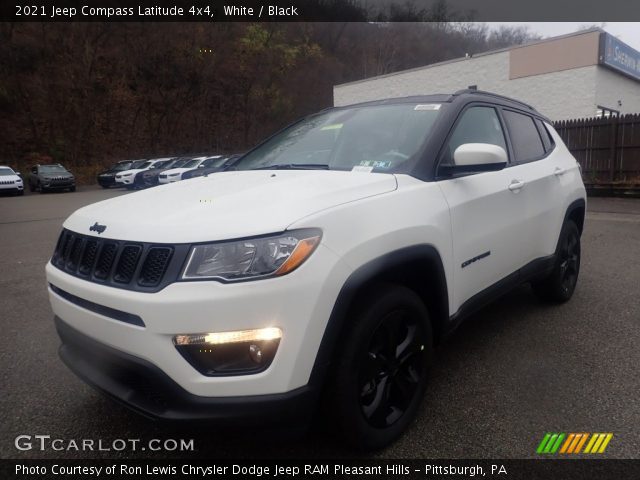 2021 Jeep Compass Latitude 4x4 in White