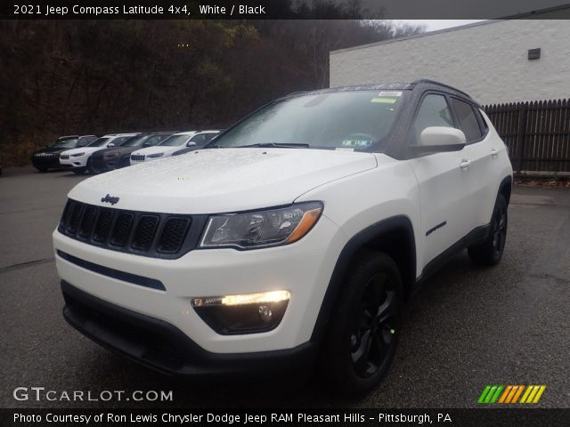 2021 Jeep Compass Latitude 4x4 in White